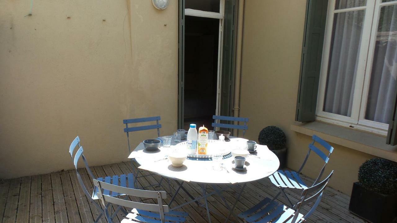 Spacieux Logement Face A La Cite Medievale Carcassonne Exterior foto