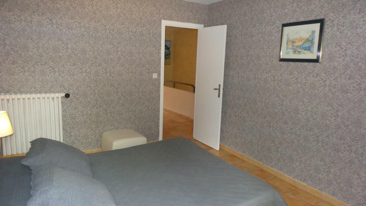Spacieux Logement Face A La Cite Medievale Carcassonne Exterior foto