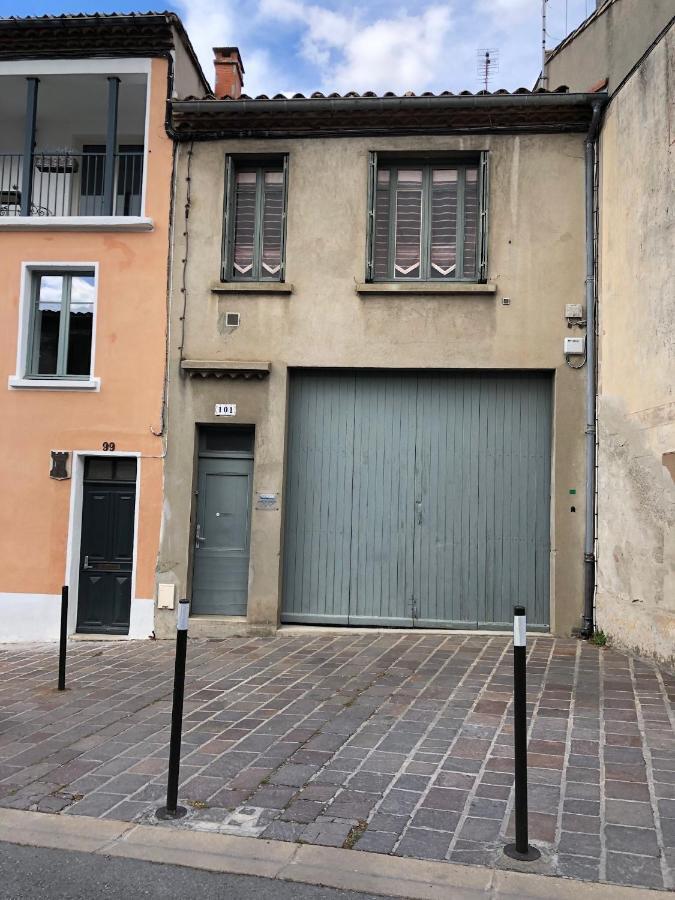 Spacieux Logement Face A La Cite Medievale Carcassonne Exterior foto